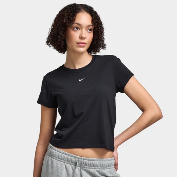 Nike Tops - Nike Women's Black Crop Top